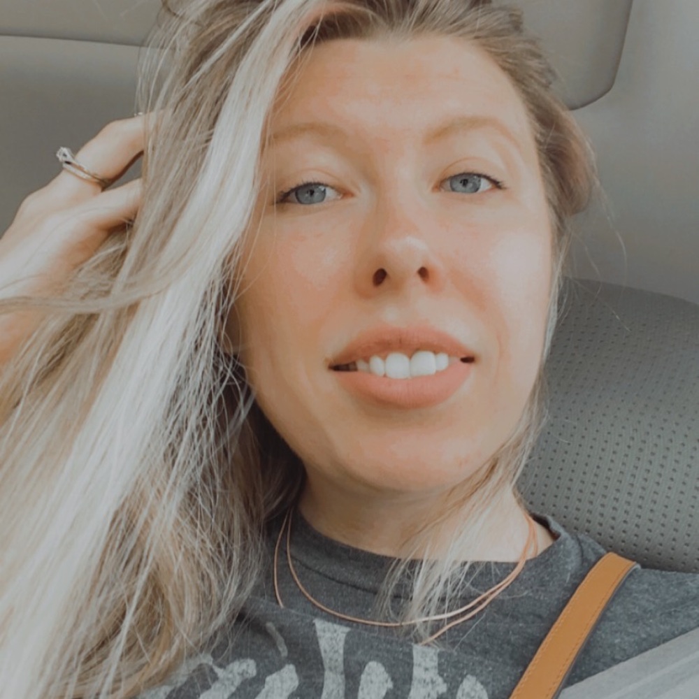 Meet your Posher, Amy